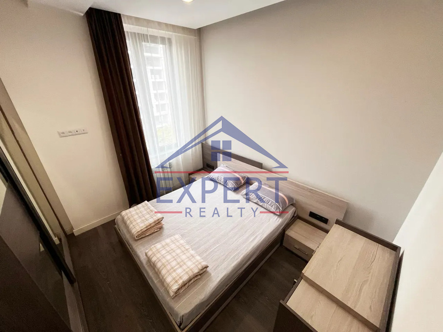 ԴԱՎԹԱՇԵՆ, ՏԻԳՐԱՆ ՊԵՏՐՈՍՅԱՆ ՓՈՂՈՑ, 3 ՍԵՆՅԱԿ