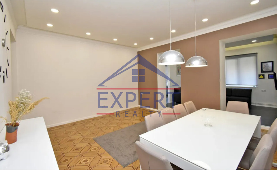 ԿԵՆՏՐՈՆ, ՏՊԱԳՐԻՉՆԵՐ ՓՈՂՈՑ, 4 ՍԵՆՅԱԿ