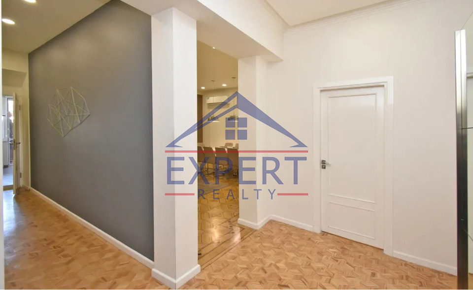 ԿԵՆՏՐՈՆ, ՏՊԱԳՐԻՉՆԵՐ ՓՈՂՈՑ, 4 ՍԵՆՅԱԿ