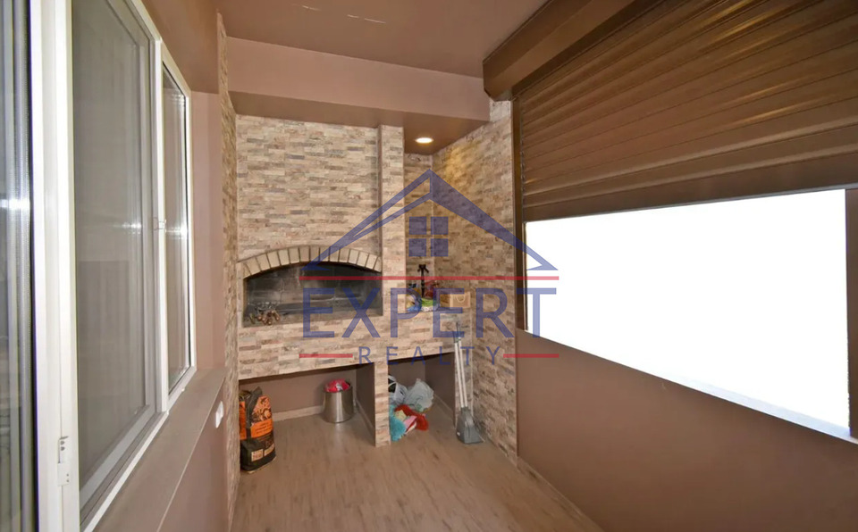 ԿԵՆՏՐՈՆ, ՏՊԱԳՐԻՉՆԵՐ ՓՈՂՈՑ, 4 ՍԵՆՅԱԿ