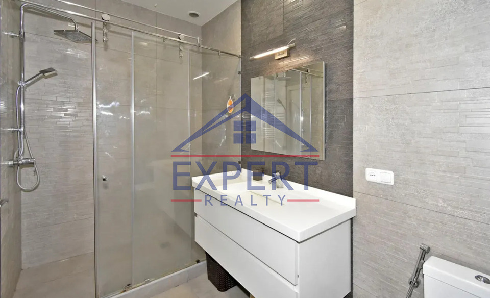 ԿԵՆՏՐՈՆ, ՏՊԱԳՐԻՉՆԵՐ ՓՈՂՈՑ, 4 ՍԵՆՅԱԿ