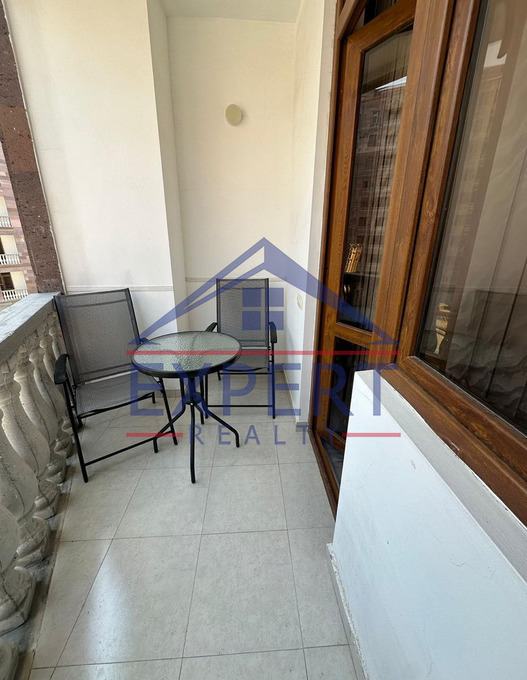 ԱՐԱԲԿԻՐ, ԱԴՈՆՑԻ ՓՈՂՈՑ, 2 ՍԵՆՅԱԿ