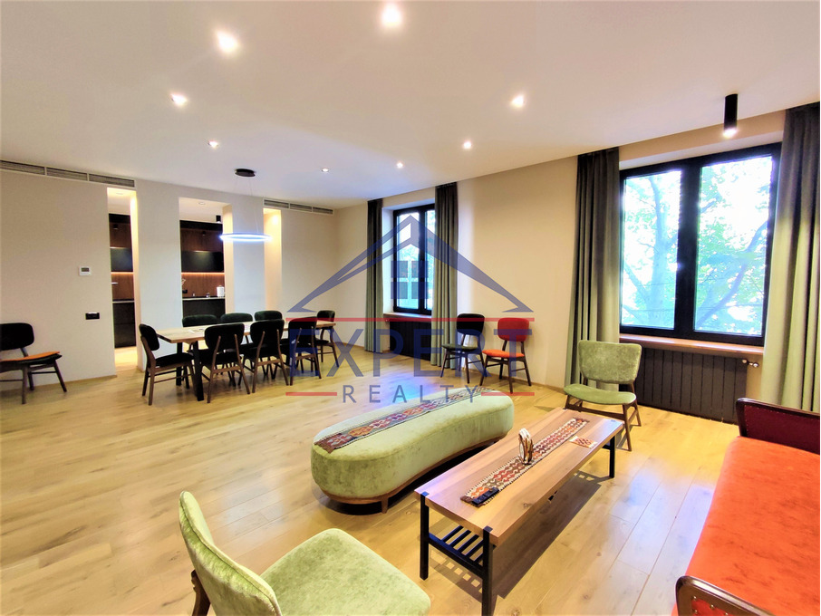 ԿԵՆՏՐՈՆ, ՍԱՅԱԹ ՆՈՎԱ ՊՈՂՈՏԱ, 3 ՍԵՆՅԱԿ