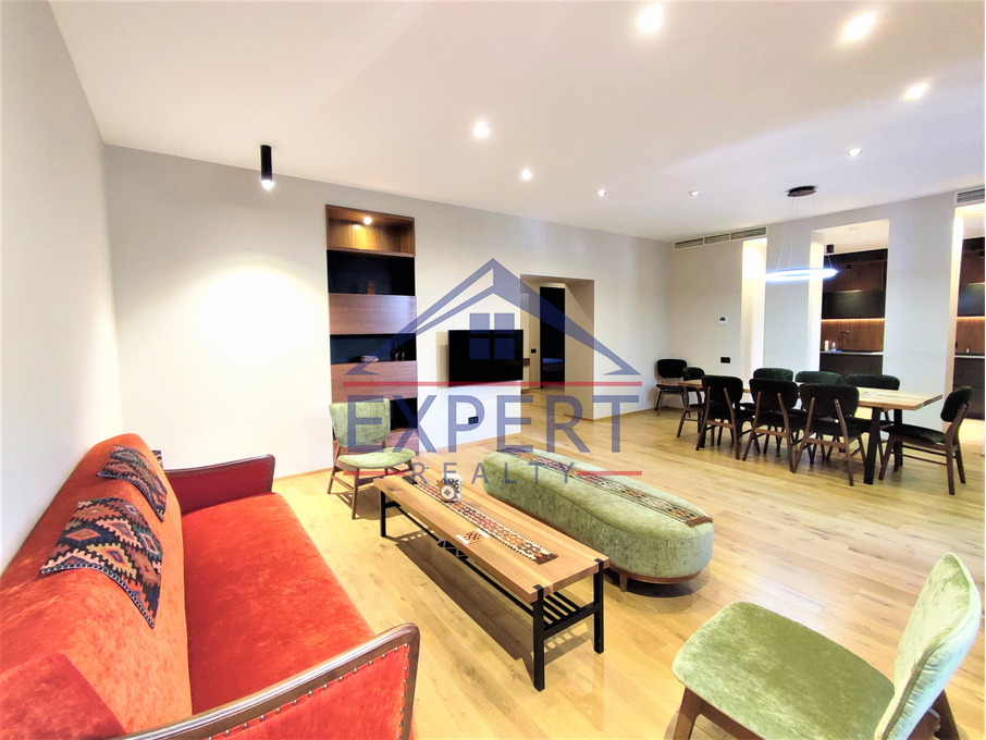 ԿԵՆՏՐՈՆ, ՍԱՅԱԹ ՆՈՎԱ ՊՈՂՈՏԱ, 3 ՍԵՆՅԱԿ