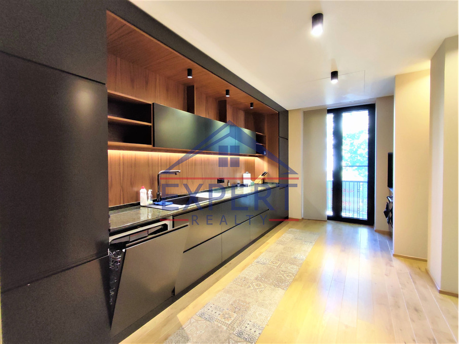 ԿԵՆՏՐՈՆ, ՍԱՅԱԹ ՆՈՎԱ ՊՈՂՈՏԱ, 3 ՍԵՆՅԱԿ