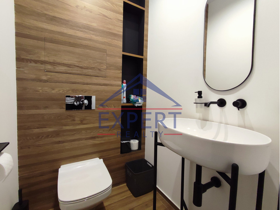 ԿԵՆՏՐՈՆ, ՍԱՅԱԹ ՆՈՎԱ ՊՈՂՈՏԱ, 3 ՍԵՆՅԱԿ