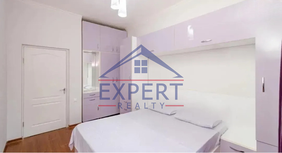 ԿԵՆՏՐՈՆ, ՄԱՇՏՈՑԻ ՊՈՂՈՏԱ, 2 ՍԵՆՅԱԿ