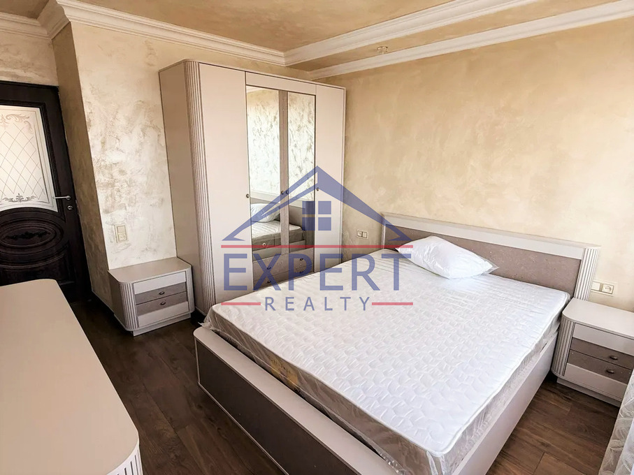 ԱՐԱԲԿԻՐ, ՕՐԲԵԼԻ ԵՂԲԱՅՐՆԵՐԻ ՓՈՂՈՑ, 3 ՍԵՆՅԱԿ