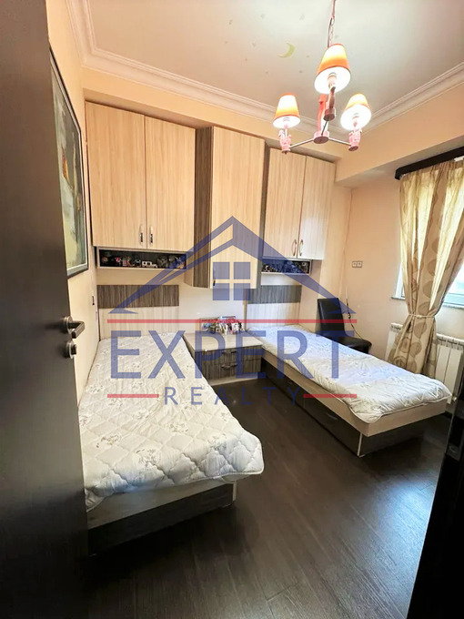 ԿԵՆՏՐՈՆ, ՏԻԳՐԱՆ ՄԵԾԻ ՊՈՂՈՏԱ, 3 ՍԵՆՅԱԿ