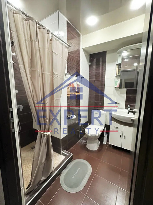 ԿԵՆՏՐՈՆ, ՏԻԳՐԱՆ ՄԵԾԻ ՊՈՂՈՏԱ, 3 ՍԵՆՅԱԿ