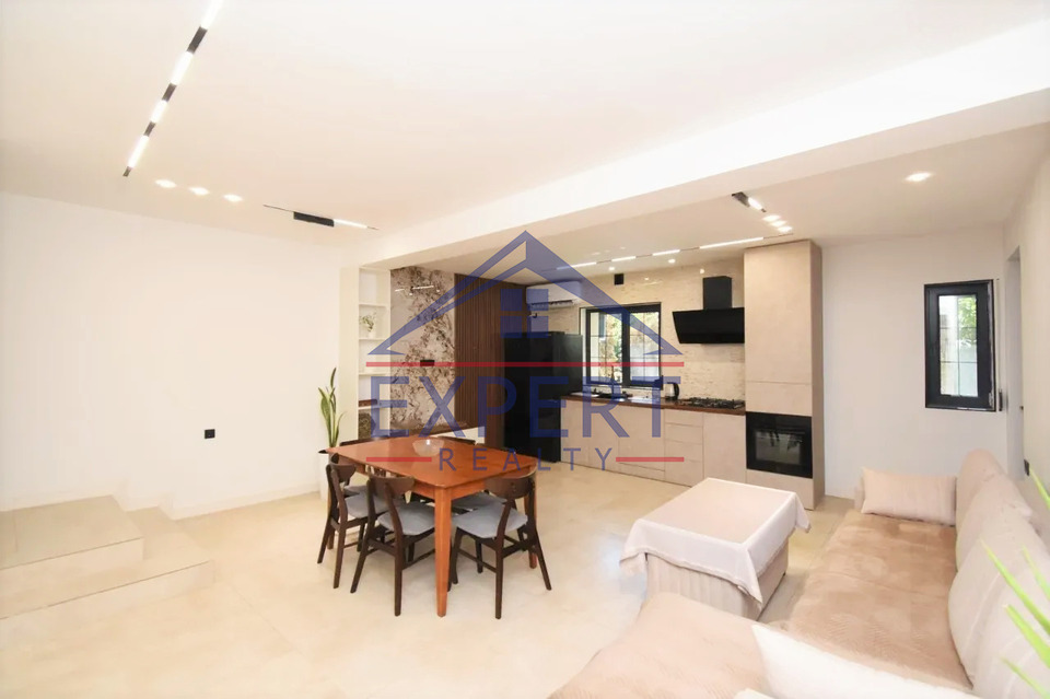 ԱՐԱԲԿԻՐ, ԱՐԱՄ ԽԱՉԱՏՐՅԱՆ ՓՈՂՈՑ, 2 ՍԵՆՅԱԿ