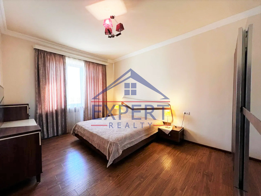 ԿԵՆՏՐՈՆ, ԱՐԳԻՇՏԻԻ ՓՈՂՈՑ, 3 ՍԵՆՅԱԿ