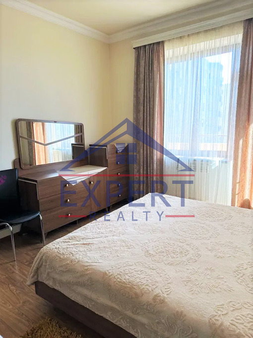 ԿԵՆՏՐՈՆ, ԱՐԳԻՇՏԻԻ ՓՈՂՈՑ, 3 ՍԵՆՅԱԿ