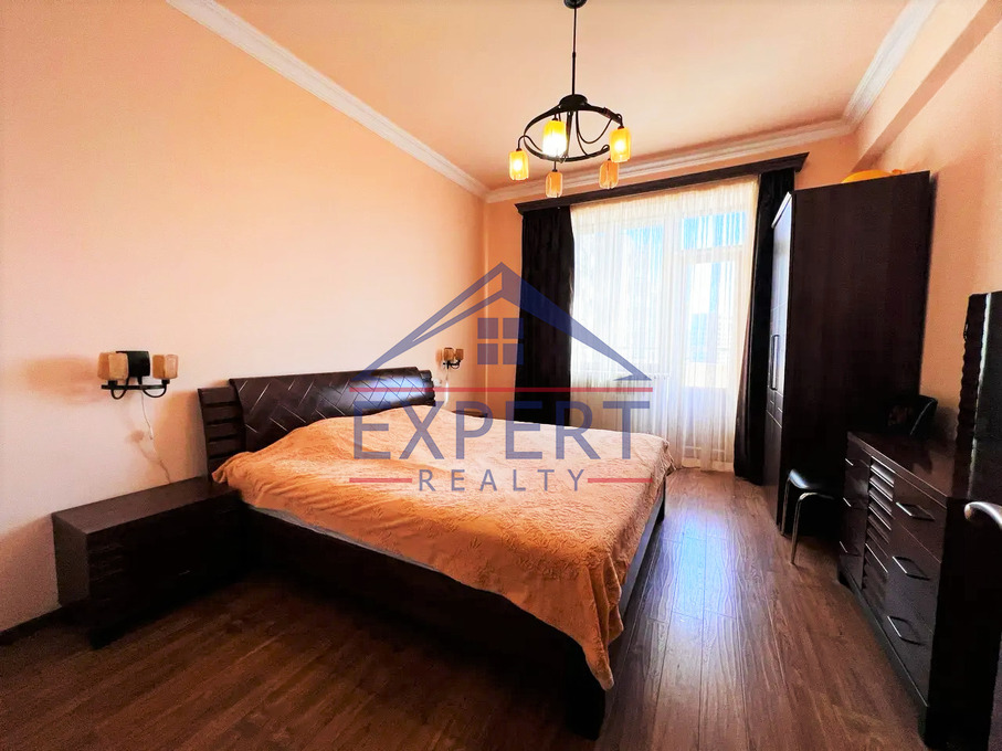 ԿԵՆՏՐՈՆ, ԱՐԳԻՇՏԻԻ ՓՈՂՈՑ, 3 ՍԵՆՅԱԿ