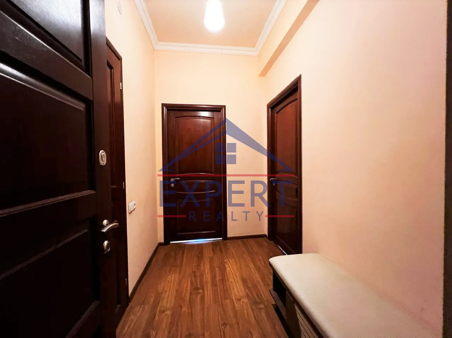 ԿԵՆՏՐՈՆ, ԱՐԳԻՇՏԻԻ ՓՈՂՈՑ, 3 ՍԵՆՅԱԿ