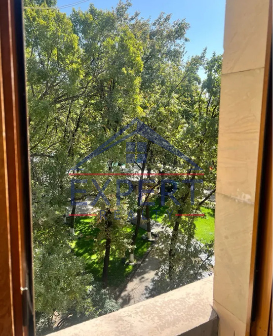 ԿԵՆՏՐՈՆ, ՄՈՍԿՈՎՅԱՆ  ՓՈՂՈՑ, 1 ՍԵՆՅԱԿ