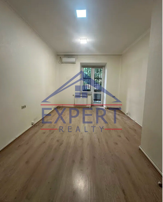 ԿԵՆՏՐՈՆ, ԽՈՐԵՆԱՑՈՒ ՓՈՂՈՑ, 160ՔՄ