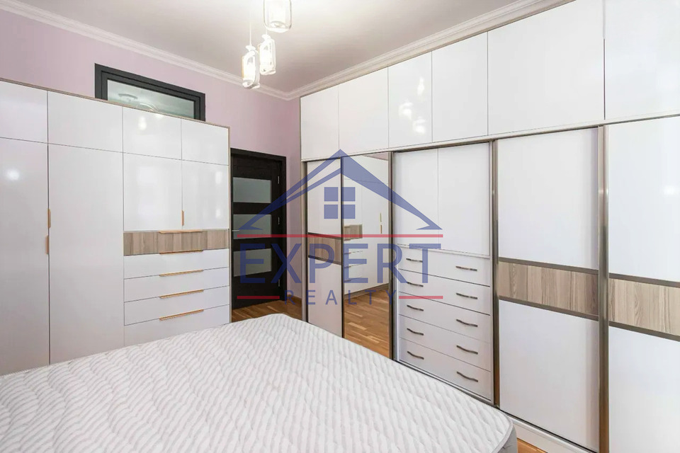 ՔԱՆԱՔԵՌ ԶԵՅԹՈՒՆ, ՊԱՐՈՒՅՐ ՍԵՎԱԿ ՓՈՂՈՑ, 3 ՍԵՆՅԱԿ