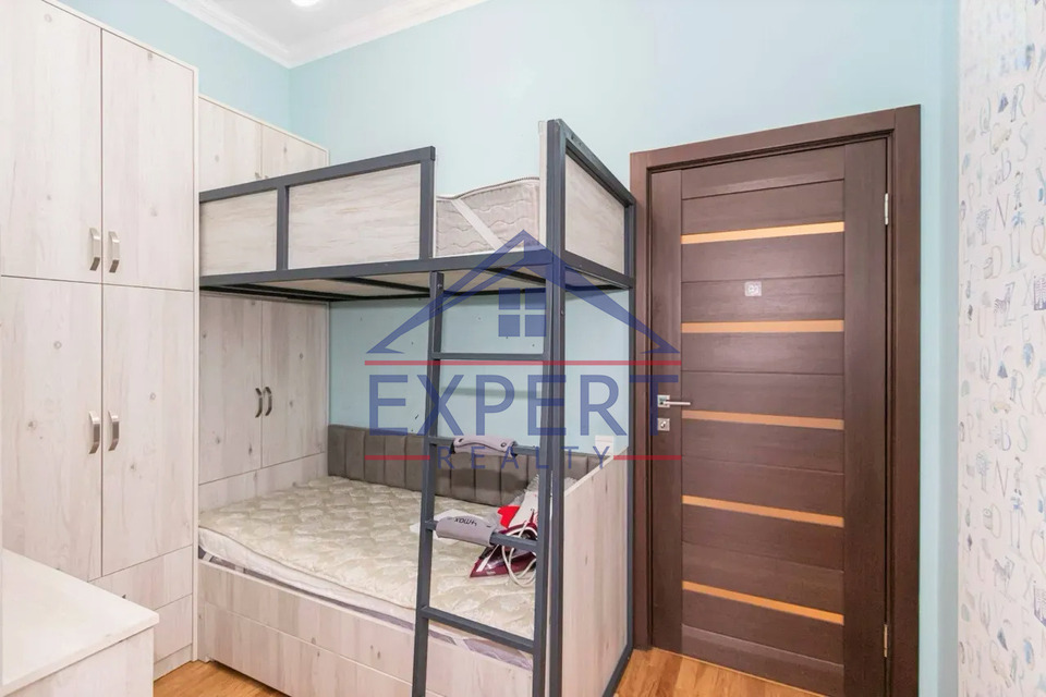 ՔԱՆԱՔԵՌ ԶԵՅԹՈՒՆ, ՊԱՐՈՒՅՐ ՍԵՎԱԿ ՓՈՂՈՑ, 3 ՍԵՆՅԱԿ