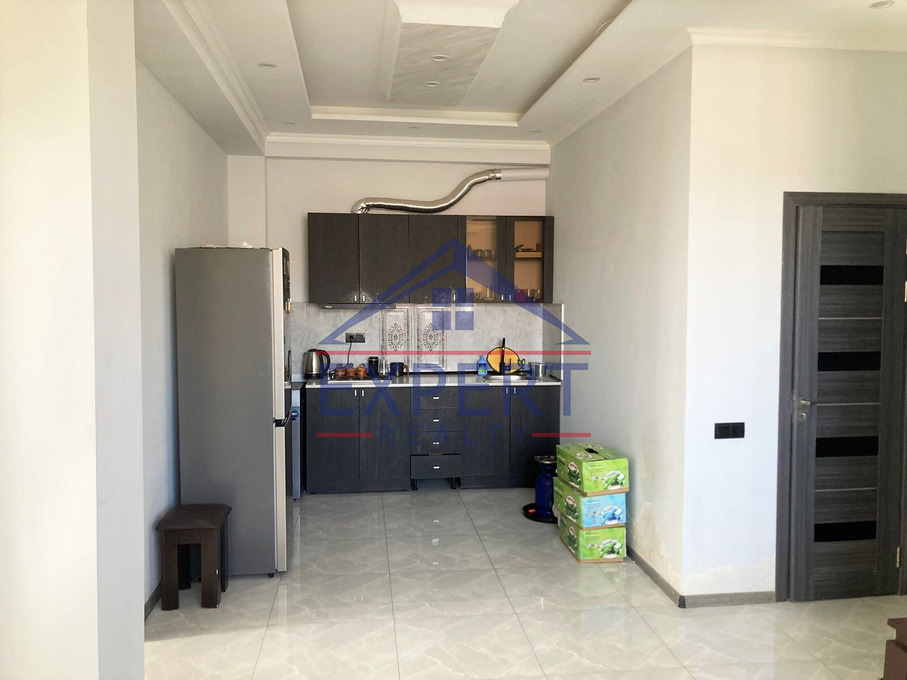 ԱՎԱՆ, ՄՀԵՐ ՄԿՐՏՉՅԱՆ ՓՈՂՈՑ, 3 ՍԵՆՅԱԿ