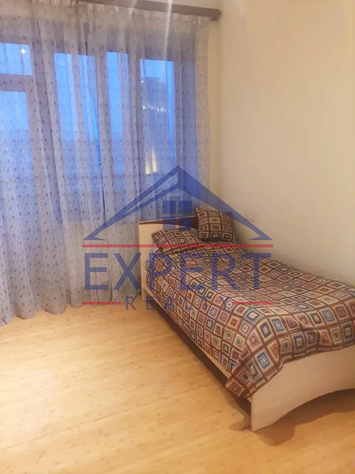 ԿԵՆՏՐՈՆ, ԱՐԳԻՇՏԻ ՓՈՂՈՑ, 3 ՍԵՆՅԱԿ