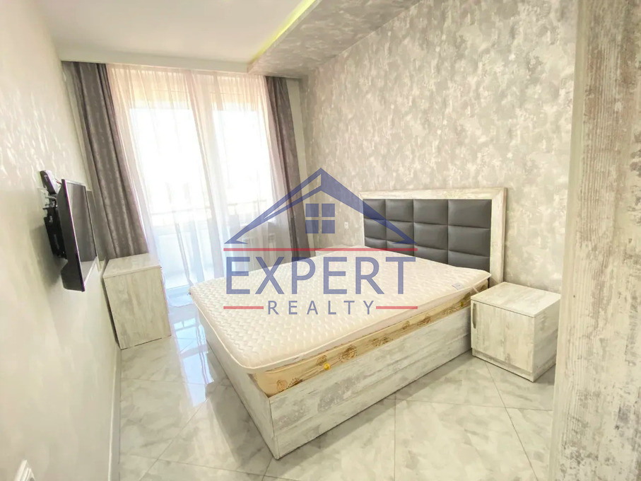 ԱՐԱԲԿԻՐ, ՆԱԻՐԻ ԶԱՐՅԱՆ ՓՈՂՈՑ, 2 ՍԵՆՅԱԿ