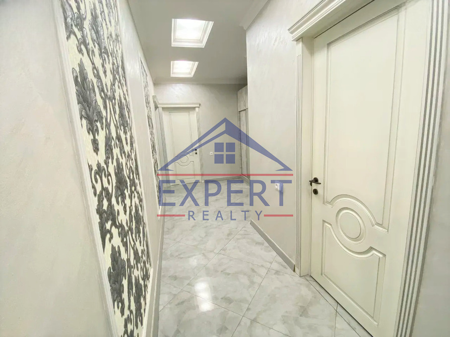 ԱՐԱԲԿԻՐ, ՆԱԻՐԻ ԶԱՐՅԱՆ ՓՈՂՈՑ, 2 ՍԵՆՅԱԿ