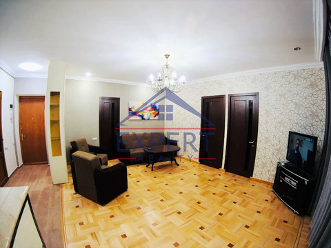 ԿԵՆՏՐՈՆ, ՊՈՒՇԿԻՆԻ ՓՈՂՈՑ, 3 ՍԵՆՅԱԿ