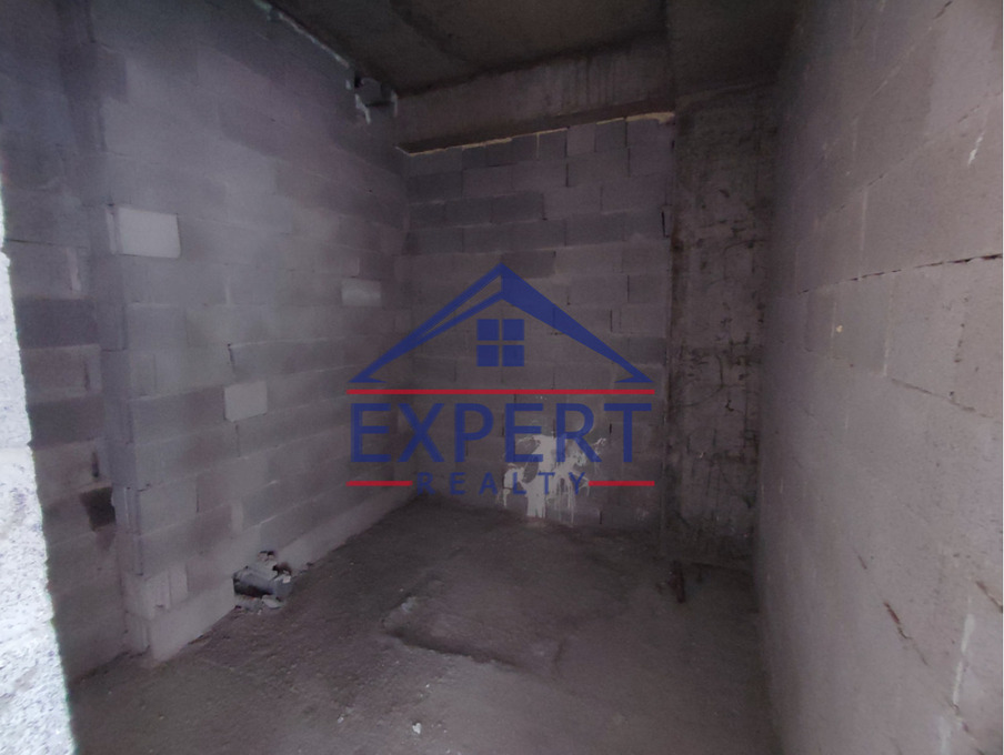 ԱՐԱԲԿԻՐ, ԿՈՄԻՏԱՍԻ ՊՈՂՈՏԱ, 2 ՍԵՆՅԱԿ