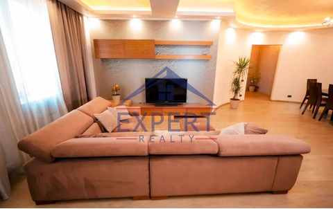 ԿԵՆՏՐՈՆ, ՀՅՈՒՍԻՍԱՅԻՆ ՊՈՂՈՏԱ, 3 ՍԵՆՅԱԿ