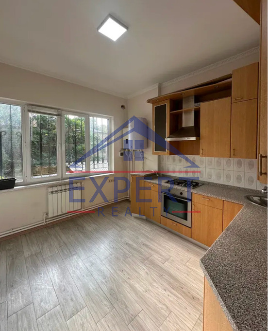 ԿԵՆՏՐՈՆ, ԽՈՐԵՆԱՑՈՒ ՓՈՂՈՑ, 160ՔՄ