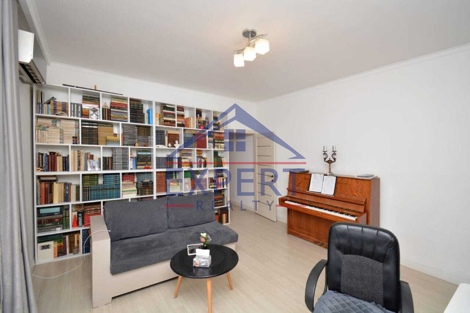 ԿԵՆՏՐՈՆ, ՍԱՅԱԹ-ՆՈՎԱ ՊՈՂՈՏԱ, 2 ՍԵՆՅԱԿ