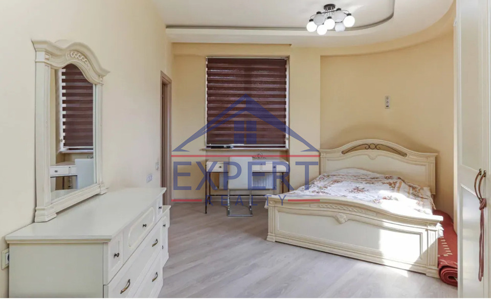 ԴԱՎԹԱՇԵՆ, ՍԱՍՆԱ ԾՌԵՐ ՓՈՂՈՑ, 4 ՍԵՆՅԱԿ