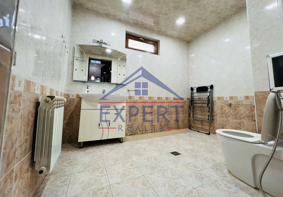 ԿԵՆՏՐՈՆ ՄԱՇՏՈՑԻ ՊՈՂՈՏԱ 3 ՍԵՆՅԱԿ