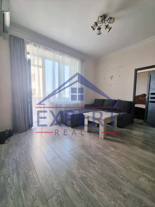 ԿԵՆՏՐՈՆ, ԱՐԳԻՇՏԻ ՓՈՂՈՑ, 2 ՍԵՆՅԱԿ