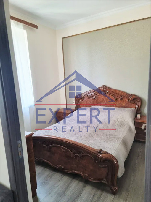 ԿԵՆՏՐՈՆ, ԱՐԳԻՇՏԻ ՓՈՂՈՑ, 2 ՍԵՆՅԱԿ