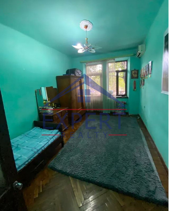 ԿԵՆՏՐՈՆ, ՀԵՐԱՑԻ ՓՈՂՈՑ , 3 ՍԵՆՅԱԿ