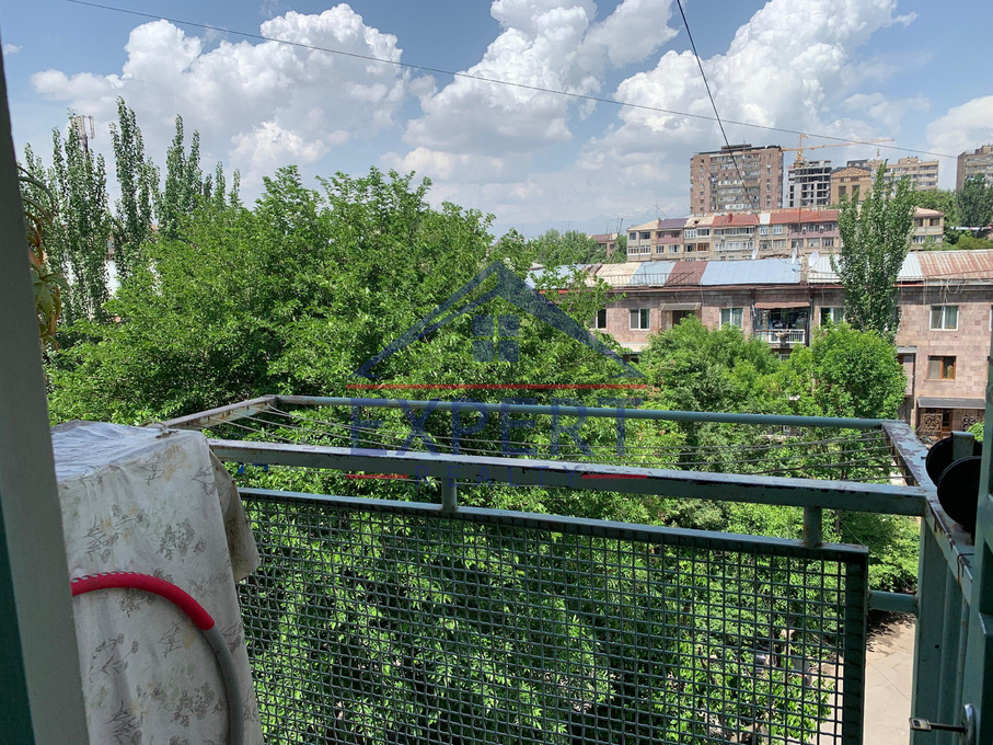 ԱՐԱԲԿԻՐ, ԿՈՄԻՏԱՍԻ ՊՈՂՈՏԱ, 3 ՍԵՆՅԱԿ