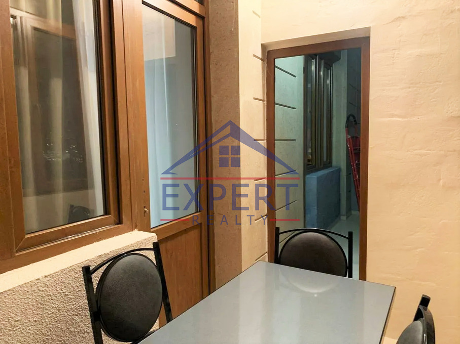 ԿԵՆՏՐՈՆ, ԱՐԳԻՇՏԻ ՓՈՂՈՑ, 2 ՍԵՆՅԱԿ