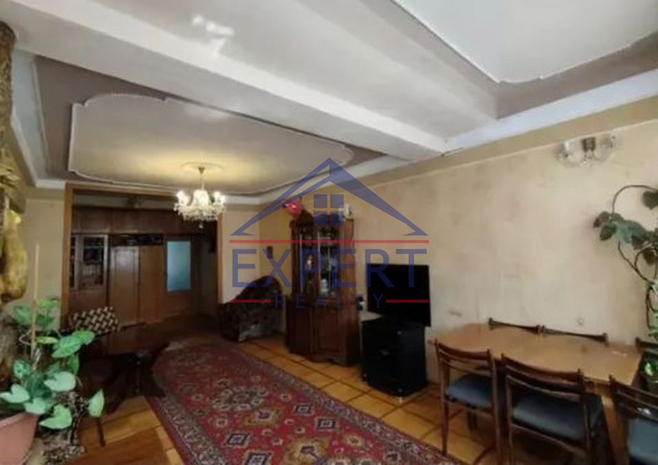 ԿԵՆՏՐՈՆ, ԱՄԻՐՅԱՆ ՓՈՂՈՑ , 3 ՍԵՆՅԱԿ