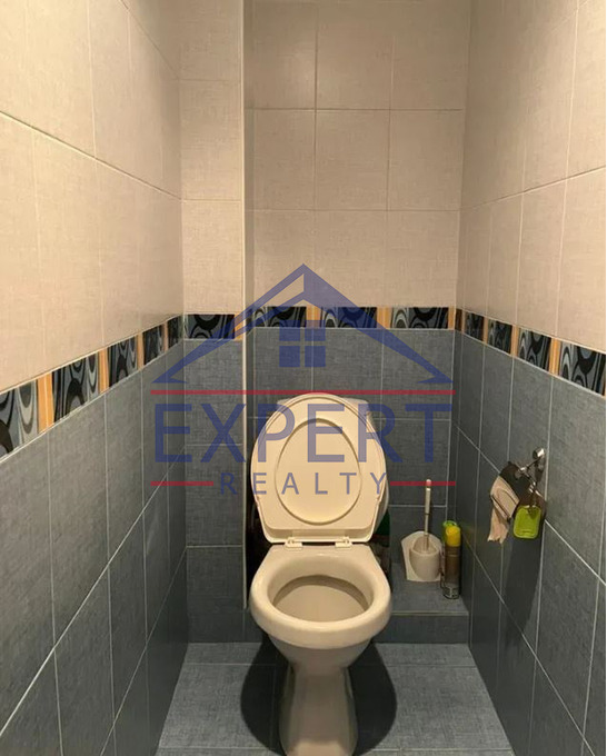 ԿԵՆՏՐՈՆ, ՍԱՅԱԹ ՆՈՎԱ , 4 ՍԵՆՅԱԿ