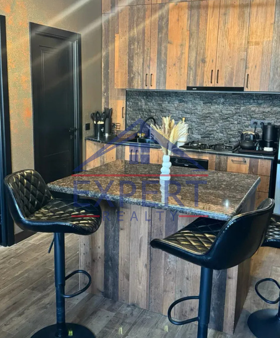 ԿԵՆՏՐՈՆ, ԱՆՏԱՌԱՅԻՆ ՓՈՂՈՑ, 3 ՍԵՆՅԱԿ