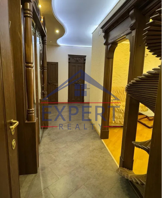 ԿԵՆՏՐՈՆ, ՍԱՅԱԹ ՆՈՎԱ ՊՈՂՈՏԱ,  ՍԵՆՅԱԿ