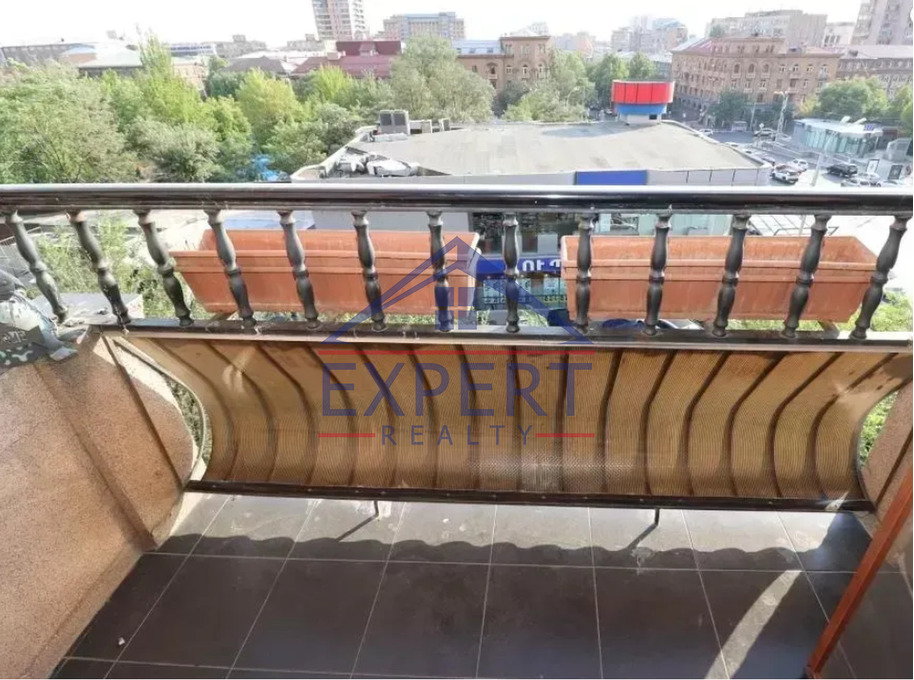 ԿԵՆՏՐՈՆ, ԱԲՈՎՅԱՆ ՓՈՂՈՑ, 6 ՍԵՆՅԱԿ