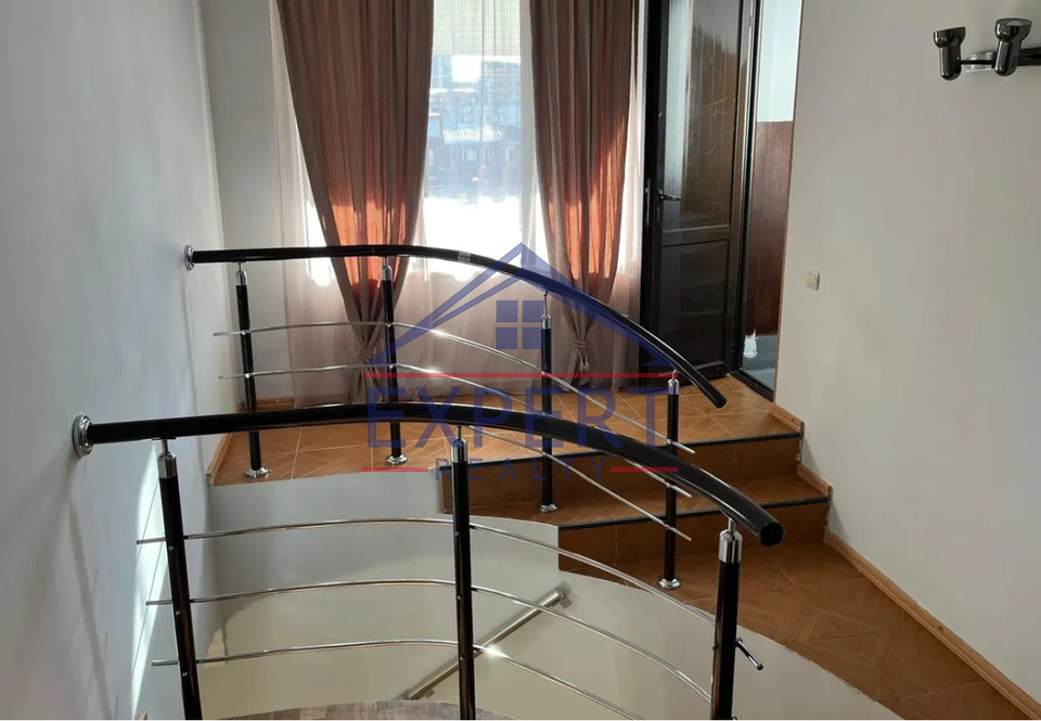 ԿԵՆՏՐՈՆ, ԹՈՒՄԱՆՅԱՆ ՓՈՂՈՑ, 4 ՍԵՆՅԱԿ