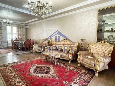 ԿԵՆՏՐՈՆ, ՊՈՒՇԿԻՆԻ ՓՈՂՈՑ, 3 ՍԵՆՅԱԿ
