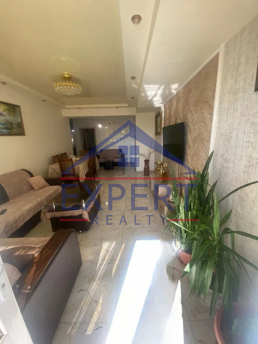 ՇԵՆԳԱՎԻԹ, ՉԵԽՈՎԻ ՓՈՂՈՑ, 4 ՍԵՆՅԱԿ