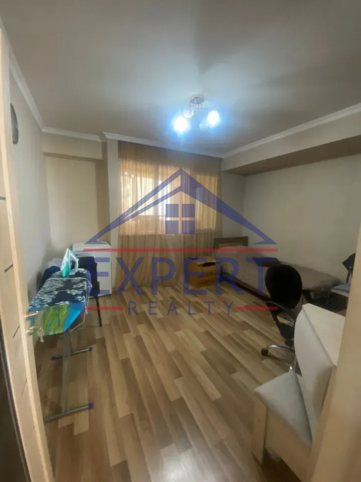 ՇԵՆԳԱՎԻԹ, ՉԵԽՈՎԻ ՓՈՂՈՑ, 4 ՍԵՆՅԱԿ