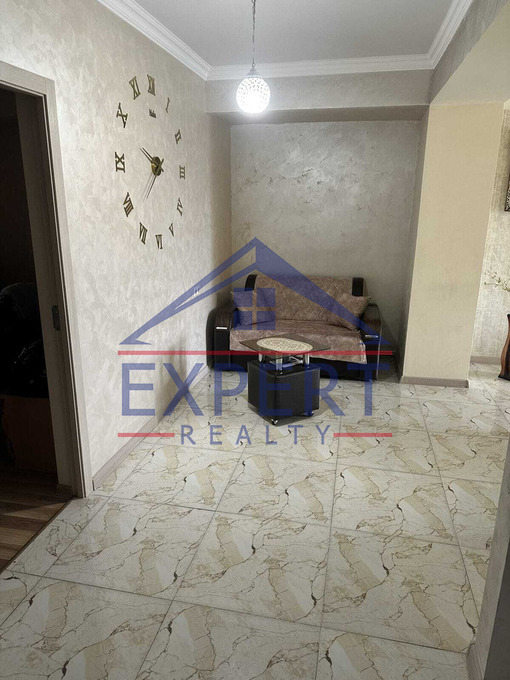 ՇԵՆԳԱՎԻԹ, ՉԵԽՈՎԻ ՓՈՂՈՑ, 4 ՍԵՆՅԱԿ