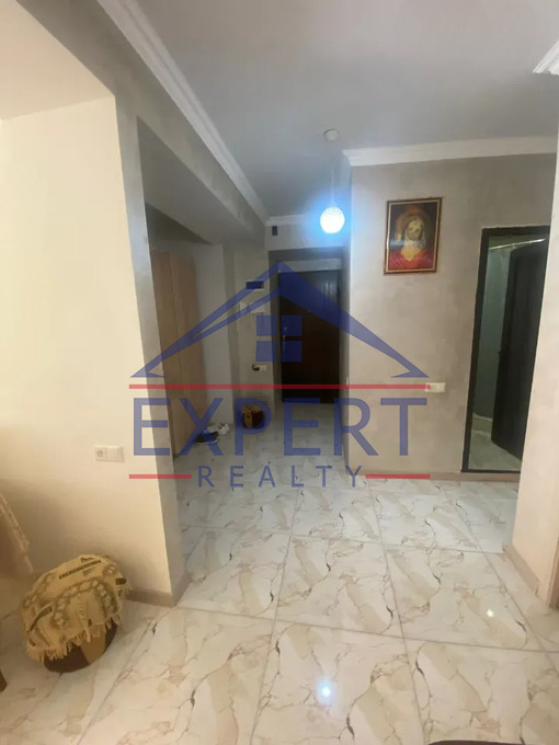 ՇԵՆԳԱՎԻԹ, ՉԵԽՈՎԻ ՓՈՂՈՑ, 4 ՍԵՆՅԱԿ